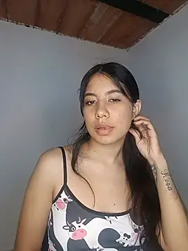 Chat +18 de AylinLove_ ao vivo