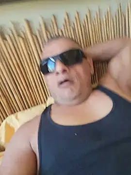 kalimen47 Show in webcam