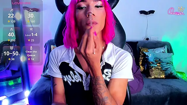 katiee11's Webcam Show