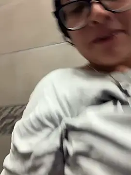 Jayybabyy97 网络视讯表演