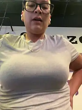 Chatroom XXX en direct de Jayybabyy97