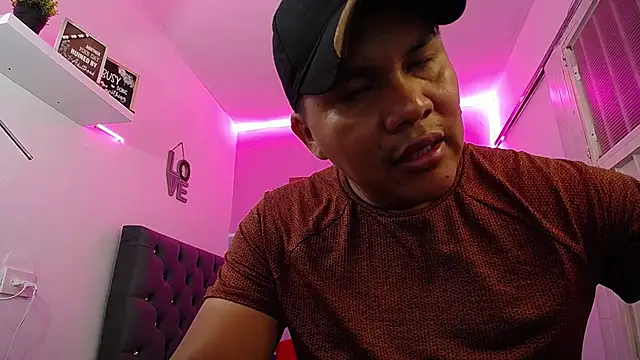 fuego_moro's Webcam Show