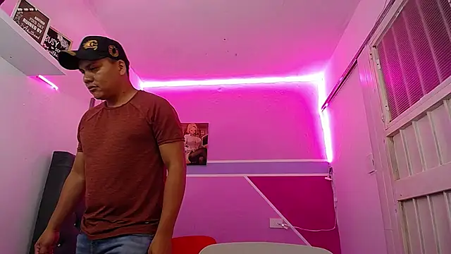 fuego_moro's Webcam Show