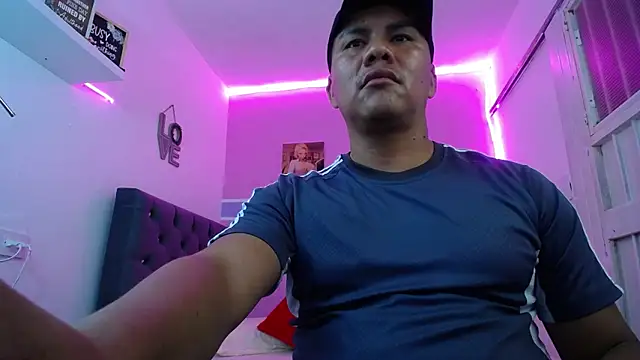 fuego_moro Show in webcam