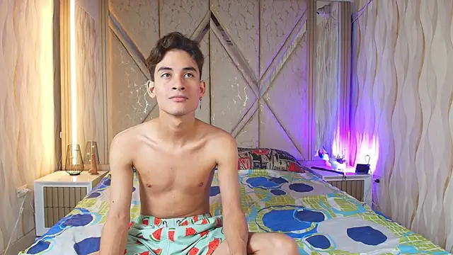 Twinfire_zeus Webcam-Show