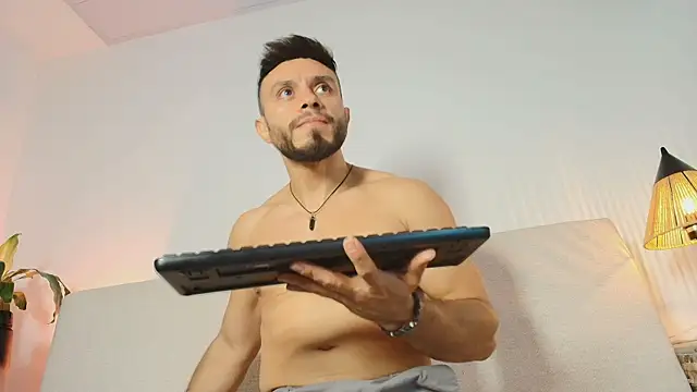 Mateo_Vega_ Webcam Show