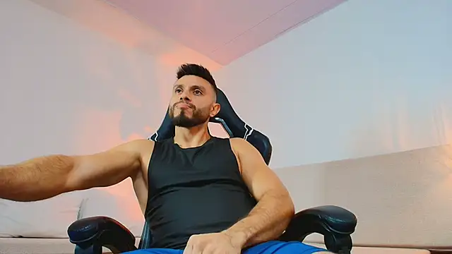 Pokazy przed kamerką – Mateo_Vega_