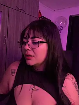lilith__immaculatte Adlı Modelin Canlı XXX Sohbeti