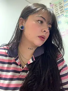 lilith__immaculatte Adlı Modelin Canlı XXX Sohbeti