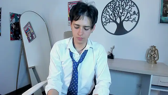 fox_white_ Show in webcam