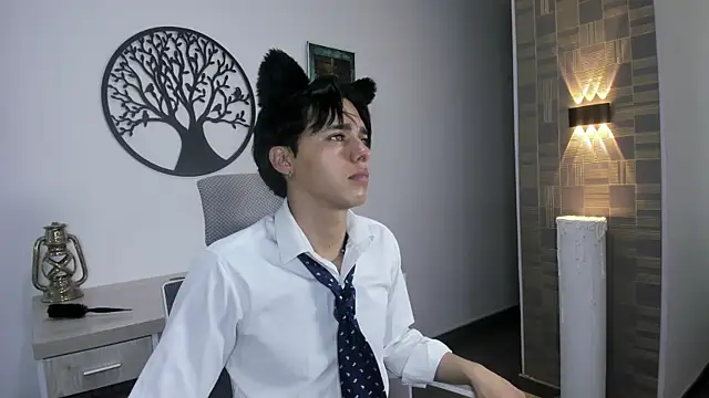 fox_white_ 网络视讯表演