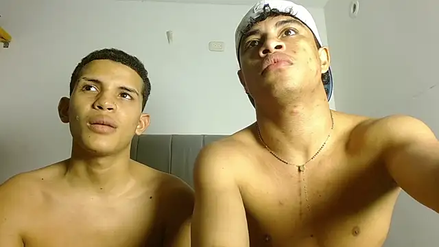 Jose_And_Daniel's Webcam Show