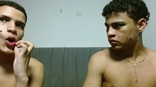 Jose_And_Daniel webcam show