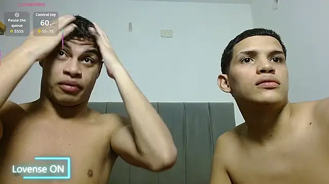 Jose_And_Daniel Show Webcam
