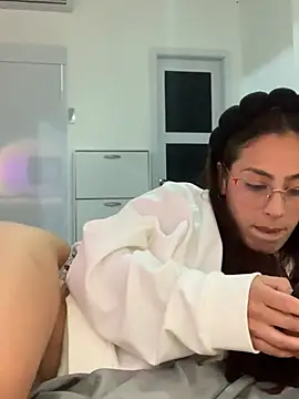 Show modela gatitapicosa na web-kameri
