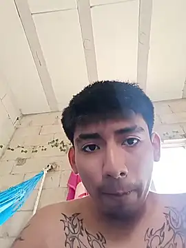 Julio_mam's Webcam Show