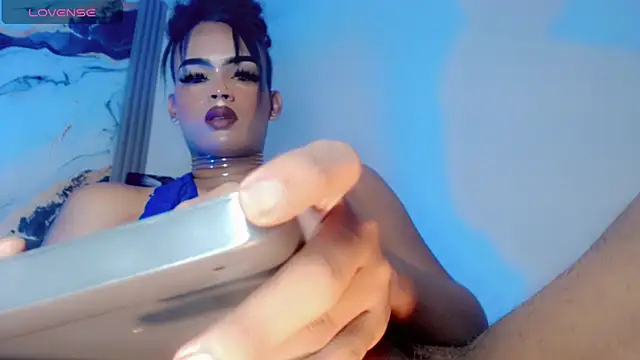 kiara_gomez__ Show in webcam