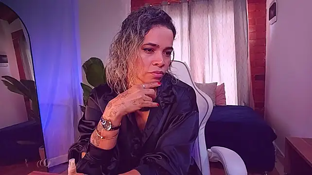 دردشة SashaKlein الجنسية المباشرة