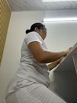 babysaritaa XXX чат на живо