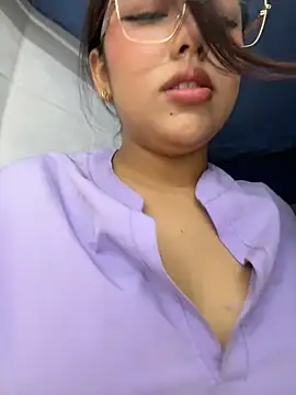 babysaritaa's Live XXX Chat