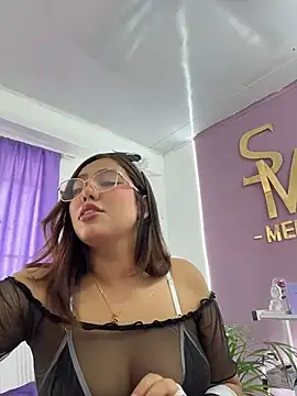 Živý XXX chat babysaritaa