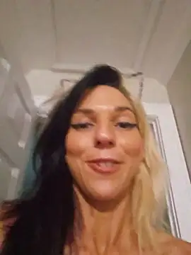lil_jiggly's Webcam Show