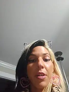 lil_jiggly's Webcam Show