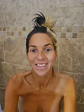 lil_jiggly – Kamerová šou