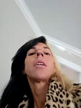 lil_jiggly's Webcam Show