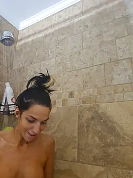 lil_jiggly's Webcam Show