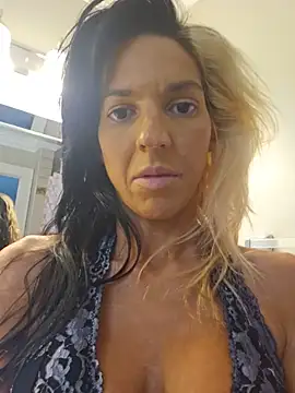 lil_jiggly's Webcam Show