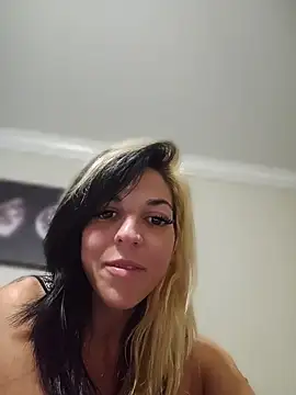 lil_jiggly webkamerás műsora