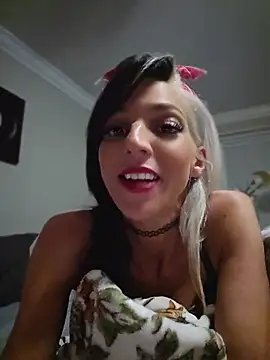 lil_jiggly's Webcam Show