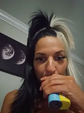 lil_jiggly's Webcam Show