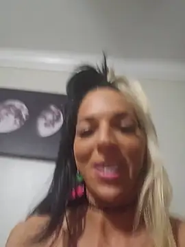 lil_jiggly's Webcam Show
