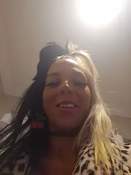lil_jiggly's Webcam Show