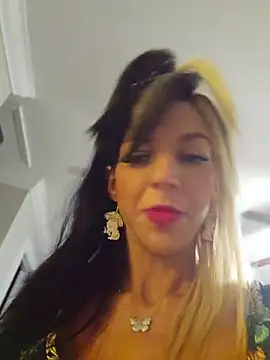 lil_jiggly webkamerás műsora