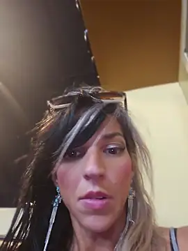 Chat +18 de lil_jiggly ao vivo