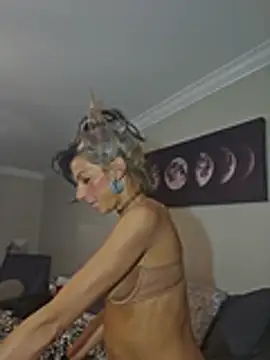 lil_jiggly's Webcam Show