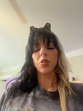 lil_jiggly Webcam Show
