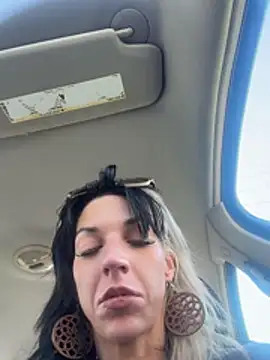 lil_jiggly – Kamerová šou