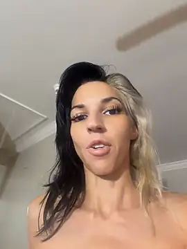 lil_jiggly webcam show