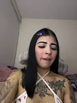 -Brittanny Adlı Modelin Web Kamerası Şovu