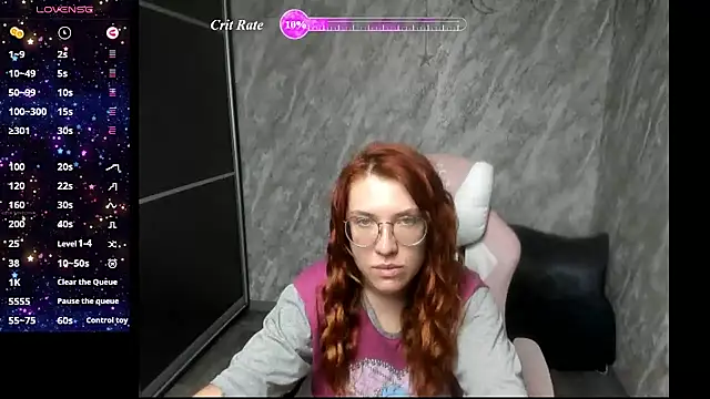 Reginasmilee élő XXX-chatje