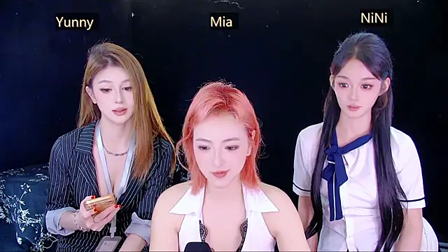 MiNi-U Pertunjukan Webcam