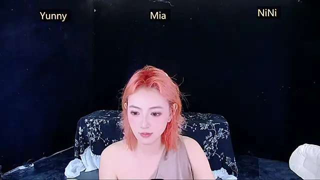 MiNi-U's Webcam Show