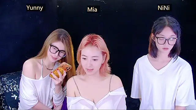 MiNi-U Pertunjukan Webcam