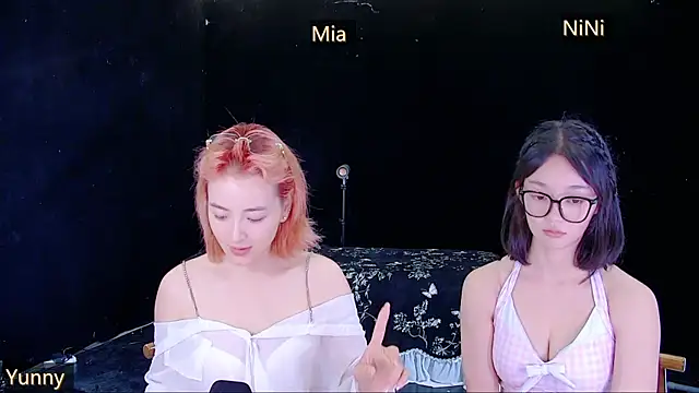MiNi-U Шоу с уебкамера