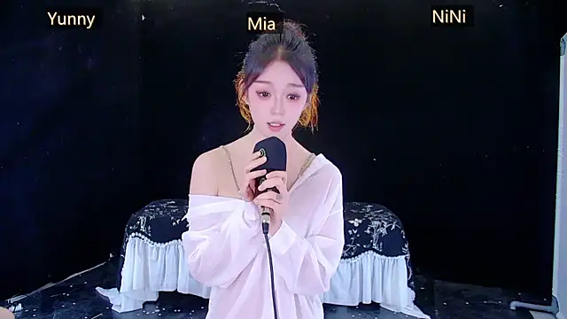 MiNi-U Webcamshow