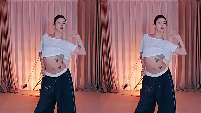 MiNi-U's Webcam Show